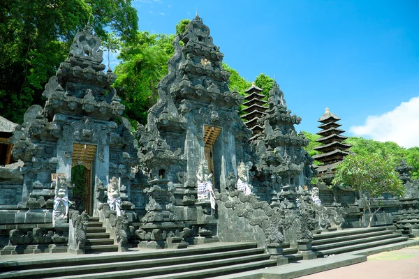 Летюча миша Гоа храм Lawah, Балі, Індонезія — стокове фото