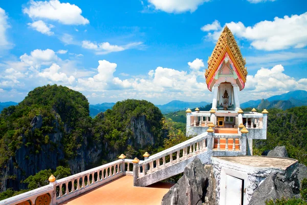 Wat Tham Seua (Caverna do Tigre), Krabi, Tailândia — Fotografia de Stock