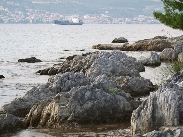 Rocas en la costa de croacia —  Fotos de Stock