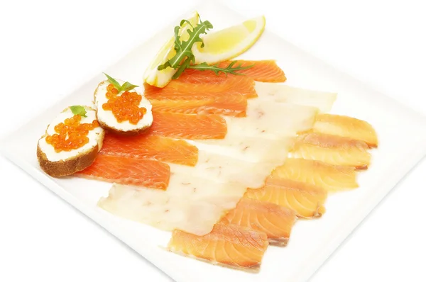 Fisk och mackor med kaviar — Stockfoto
