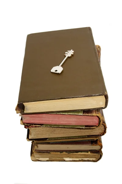 Книга и ключ — стоковое фото