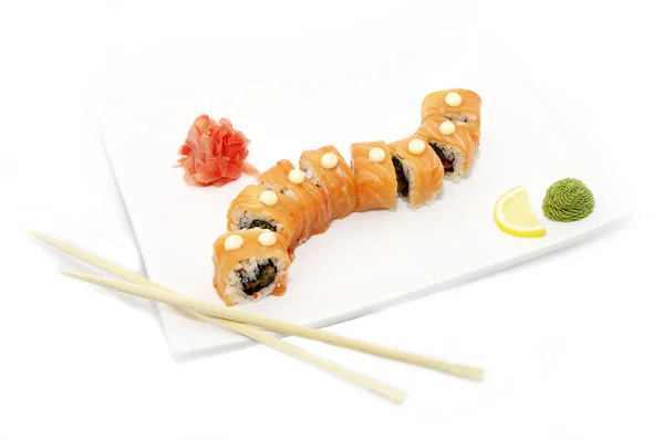 Japońskie sushi z łososiem — Zdjęcie stockowe