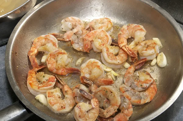Pan fried with shrimp — Stock Photo, Image
