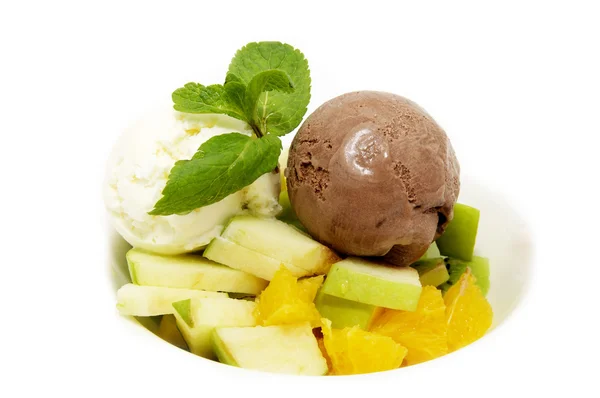 Zmrzlinou a ovocem — Stock fotografie