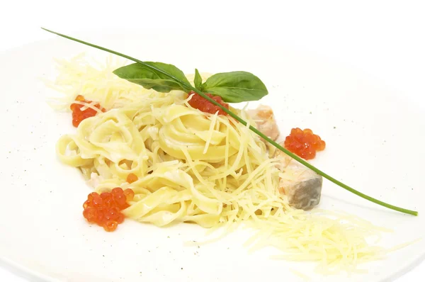 Спагетти с икрой — стоковое фото