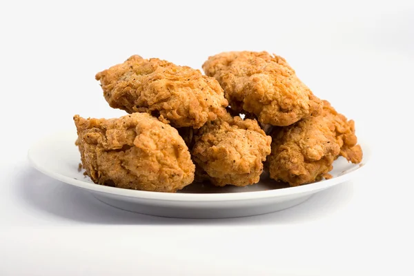 Chutné smažené kuřecí křidélka — Stock fotografie