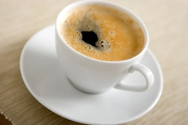 Primer plano de una deliciosa taza de café — Foto de Stock