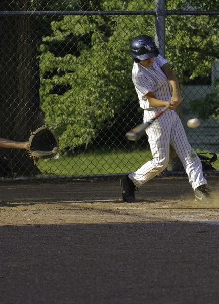 Sommaren Ungdom baseball — Stockfoto