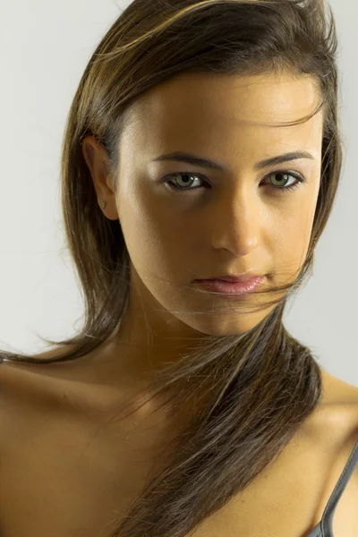 Mladá bruneta model — Stock fotografie