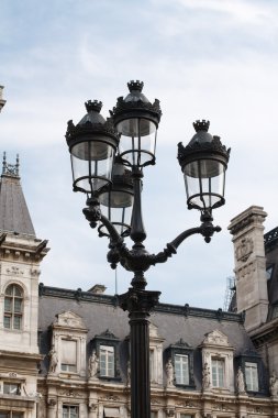 Paris 'te sokak lambası