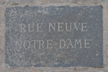 notre dame Katedrali üzerinde bir taş plak