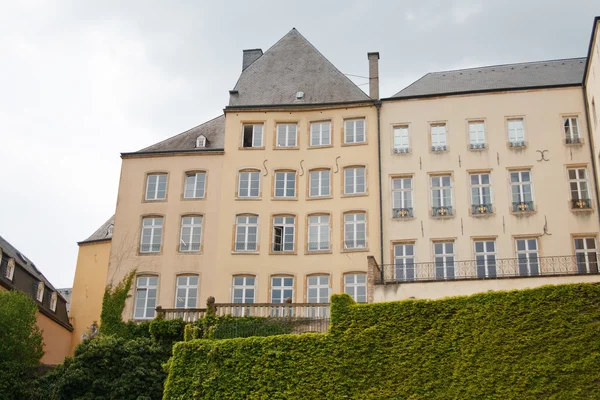 Budynek mieszkalny w Luksemburgu — Zdjęcie stockowe