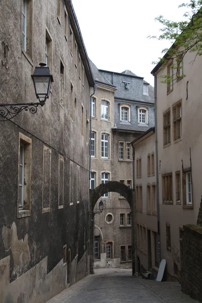 A kapu, a régi város. Luxemburg — Stock Fotó