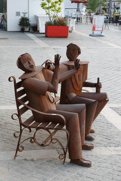 Creative sculpture on the River Seine in Paris — Stock Photo, Image
