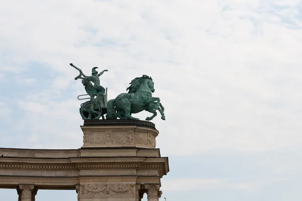A Praça dos Heróis em Budapeste. Fragmento — Fotografia de Stock