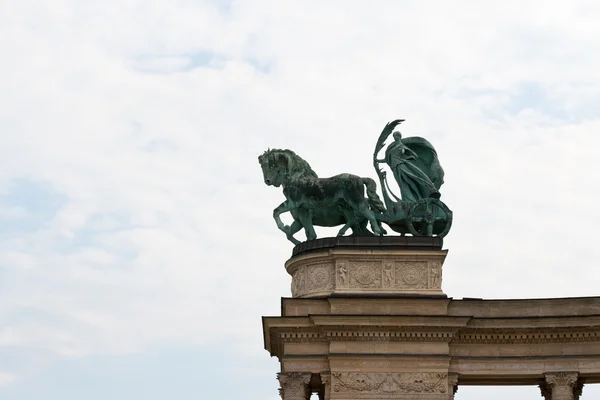 在布达佩斯的英雄广场。片段 — 图库照片
