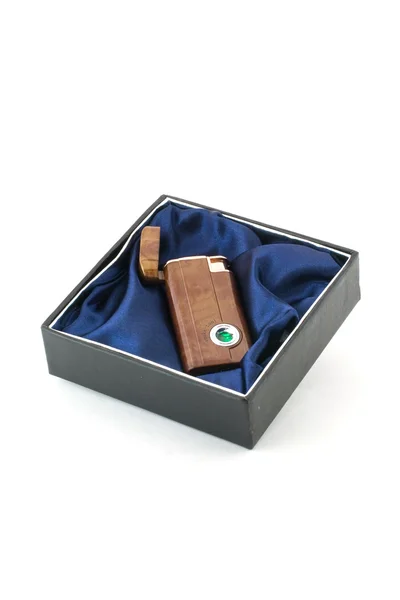 Zapalniczka w ozdobne pudełko — Zdjęcie stockowe