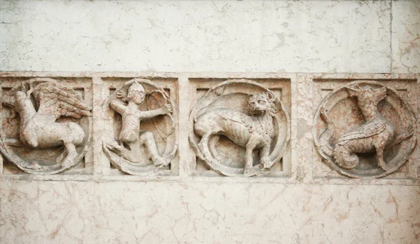 Bas-relief médiéval — Photo