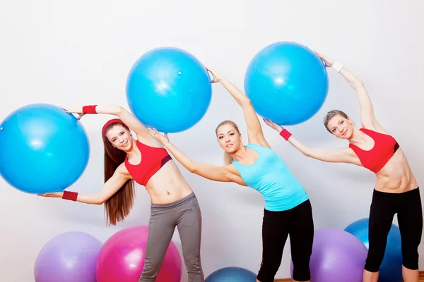 Girls on fitness training — Stock Photo, Image