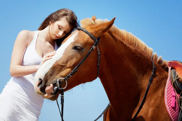 Girl with horse — Stock Photo, Image