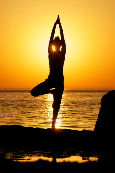Yoga al atardecer — Foto de Stock
