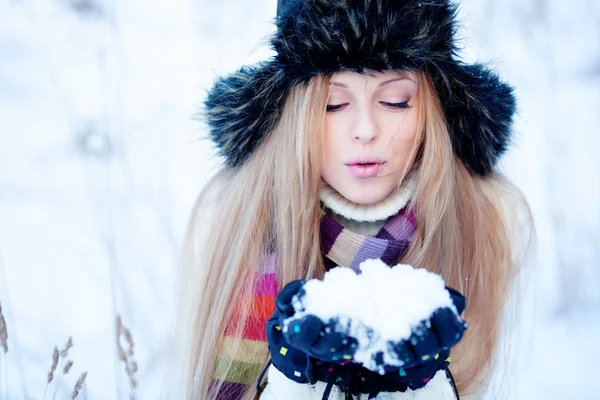 Chica de invierno — Foto de Stock