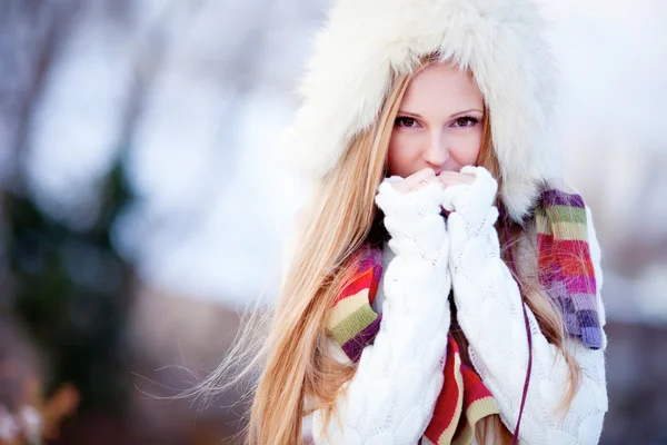 Vintern flicka — Stockfoto
