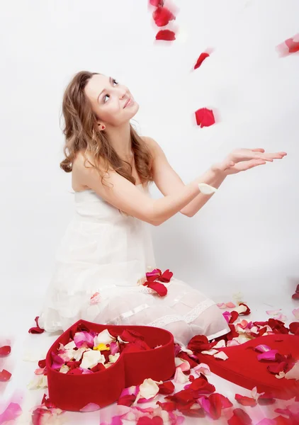 Dívka s růže pentals — Stock fotografie