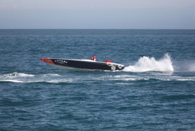 Powerboat P1