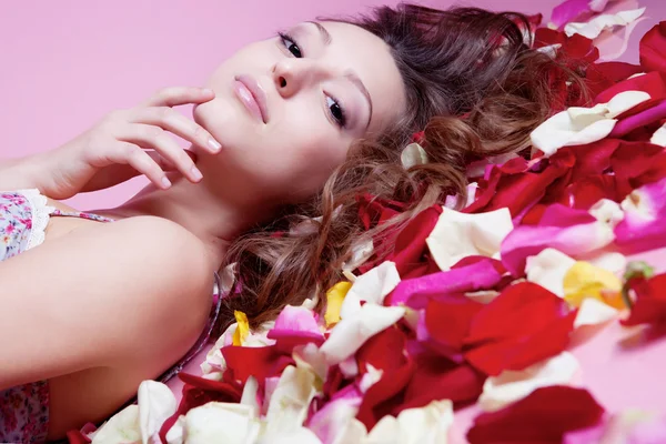 Beautiful girl with rose — Stock Photo, Image