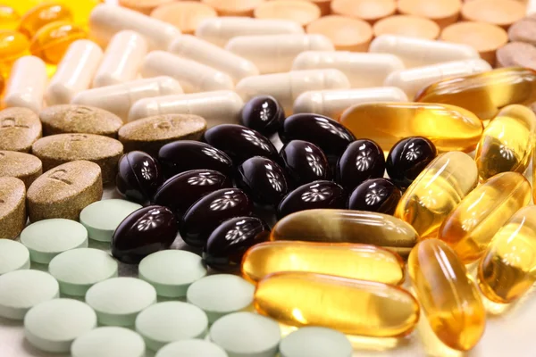 Pillen tabletten en zachte gels — Stockfoto