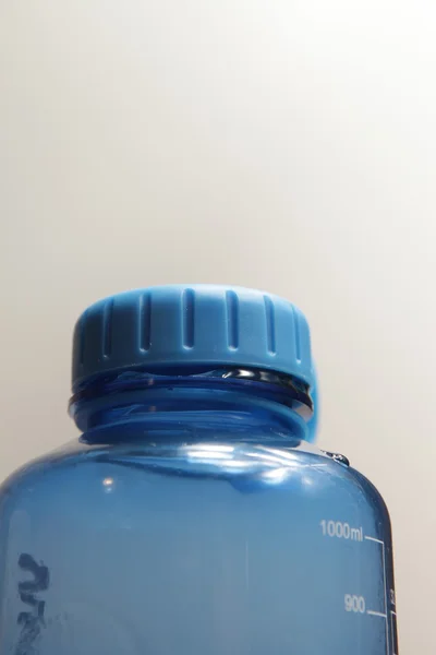 Kék vizes palack — Stock Fotó