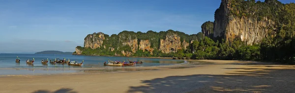 Панорамный вид на пляж — стоковое фото