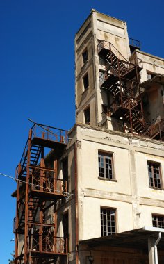 terk edilmiş fabrika