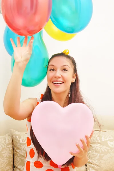 Šťastná dívka s balónky — Stock fotografie