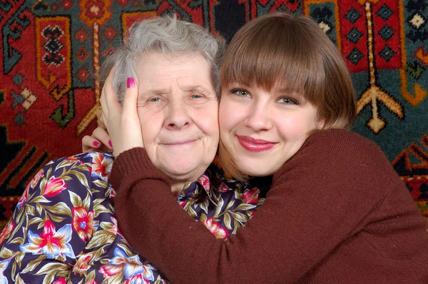 Бабуся і внучка — стокове фото