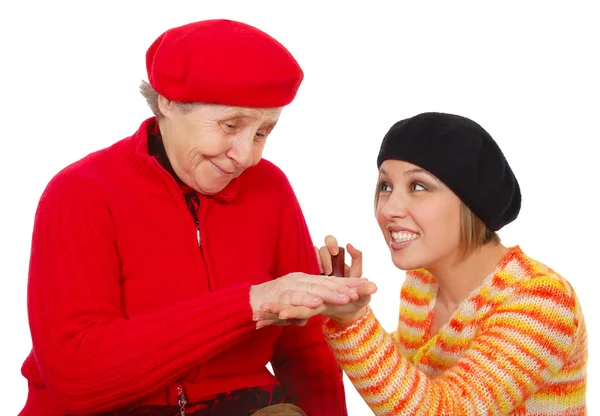 Büyükanne ve torunu bir uzlaşma yapmak — Stok fotoğraf