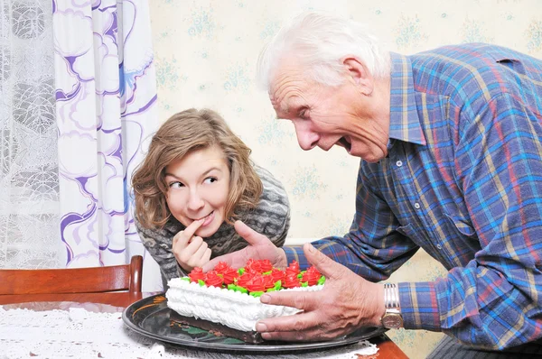 Дедушка с внучкой — стоковое фото