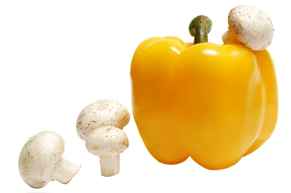 Žluté papriky a čtyři agaric — Stock fotografie
