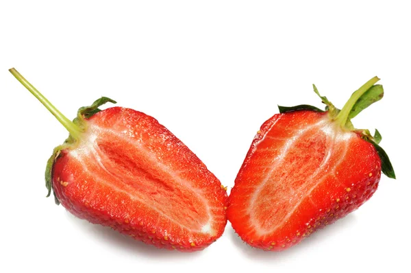Zwei halbe Erdbeeren — Stockfoto