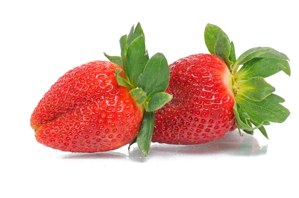Zwei reife Erdbeeren — Stockfoto