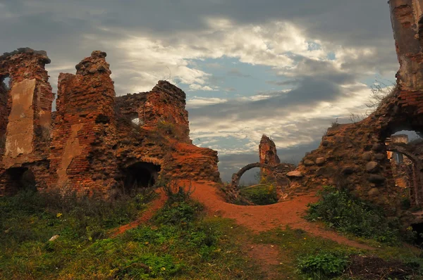 Ruinerna av urgamla palace — Stockfoto