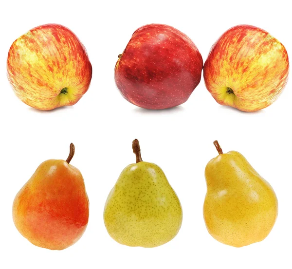 Färska färgglada äpplen och päron — Stockfoto