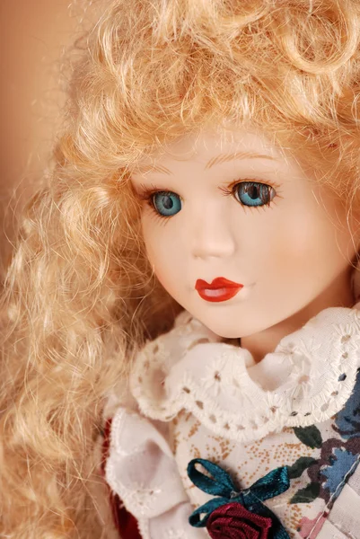 Bambola di porcellana — Foto Stock