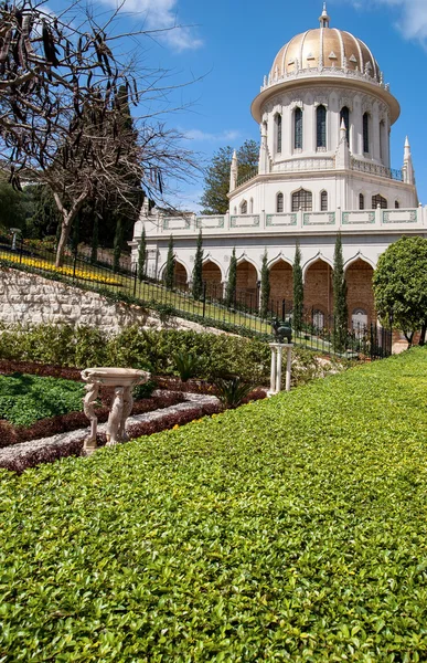 바 하이 교도 정원 및 사원 돔, 하이파, 이스라엘 — 스톡 사진