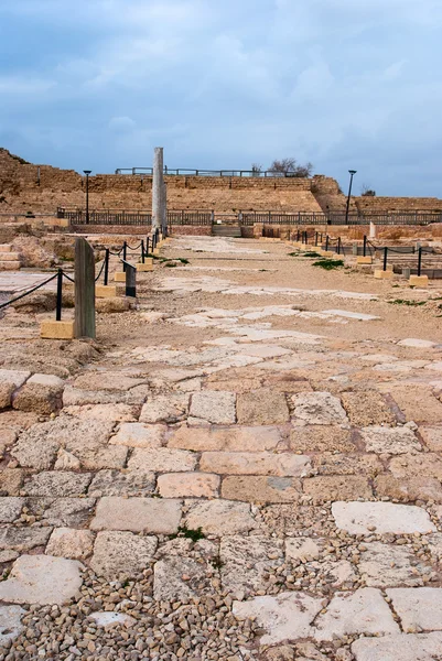 Ερείπια του αρχαίου λιμανιού της Ρουμανίας, Καισάρεια, Ισραήλ . — Φωτογραφία Αρχείου
