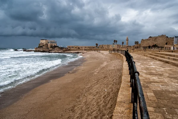 Ruins of harbor at Caesarea - ancient roman port in Israel — Stock Photo, Image