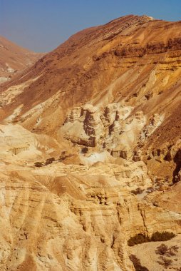 Ölü Deniz'in kıyıya yakın Judean desert.