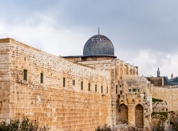 Mezquita de Al-Aqsa en la Ciudad Vieja de Jerusalén, Israel — Foto de Stock