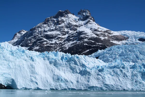 Hory a ledovec — Stock fotografie